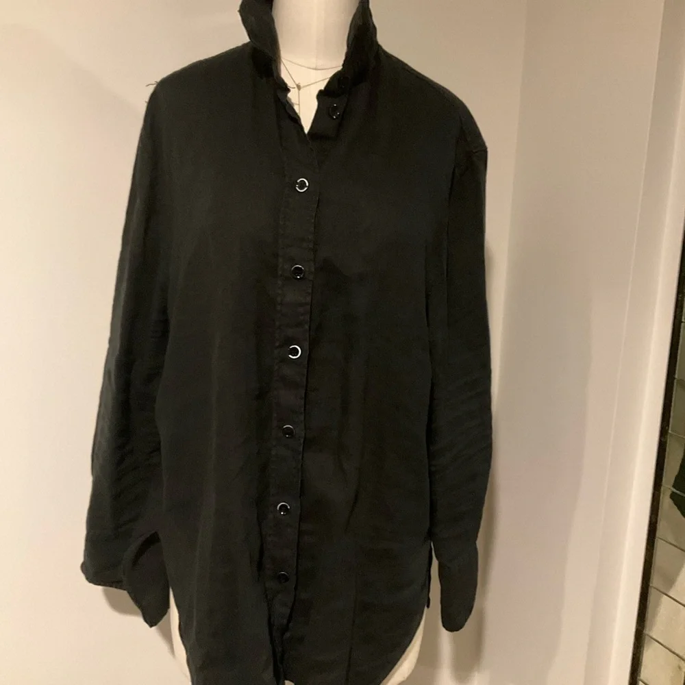 Zara Women's Black Button-Down Shirt - Picture 2 of 5